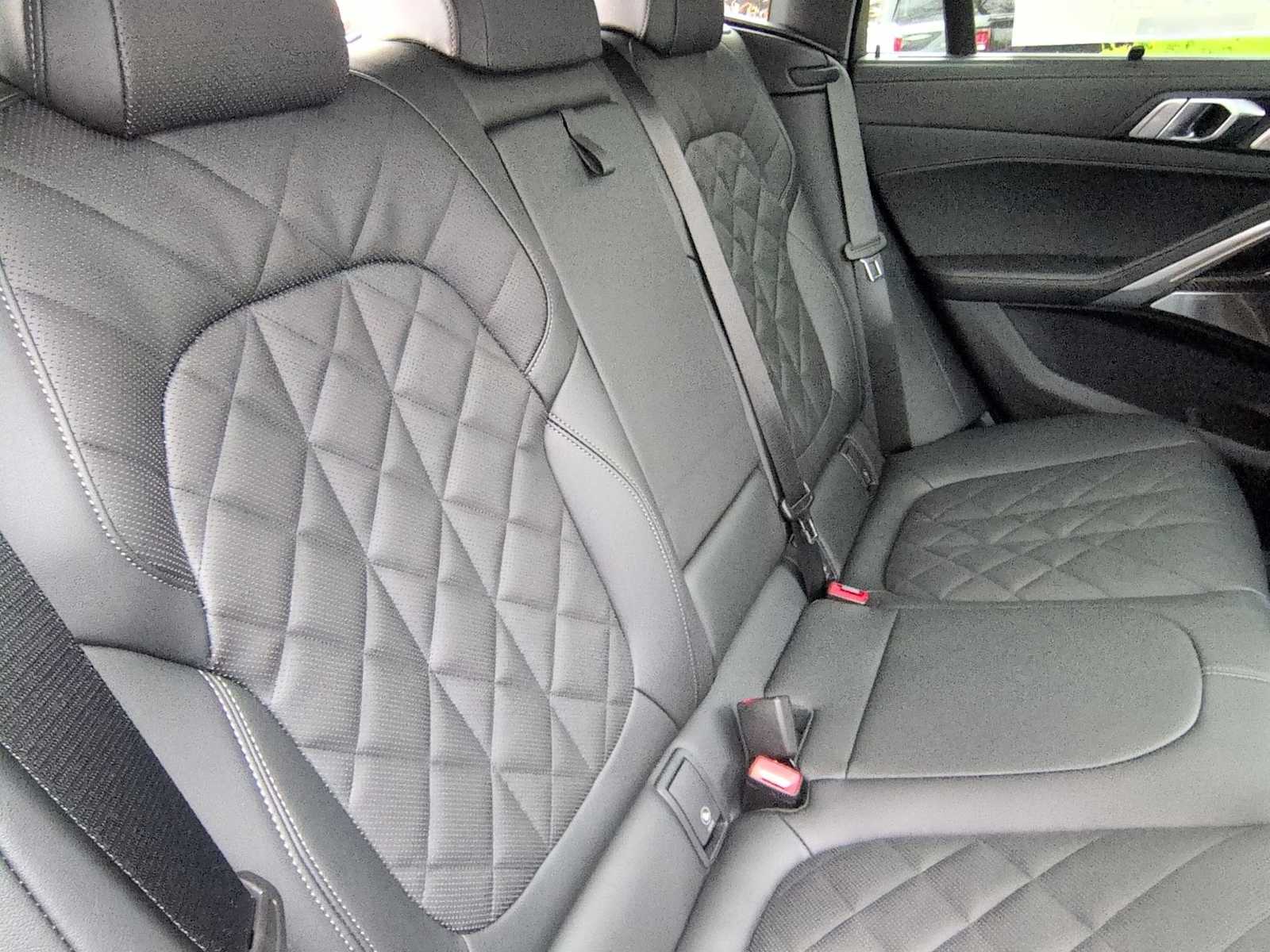 Thumbnail: 2026 BMW X6 - 22