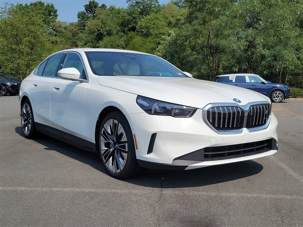 Thumbnail: 2025 BMW i5 - 2
