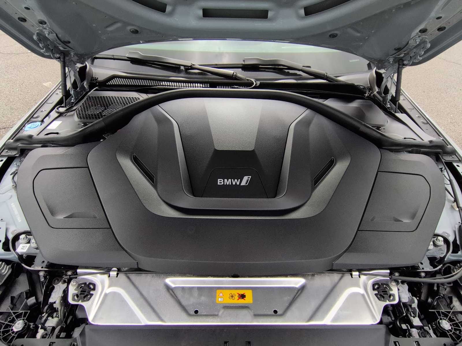 Thumbnail: 2024 BMW i4 - 15