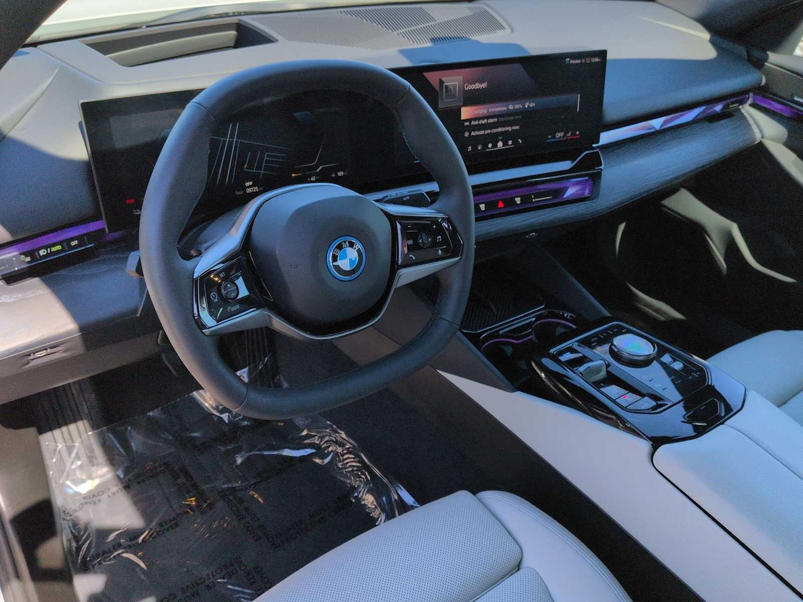 Thumbnail: 2025 BMW i5 - 10