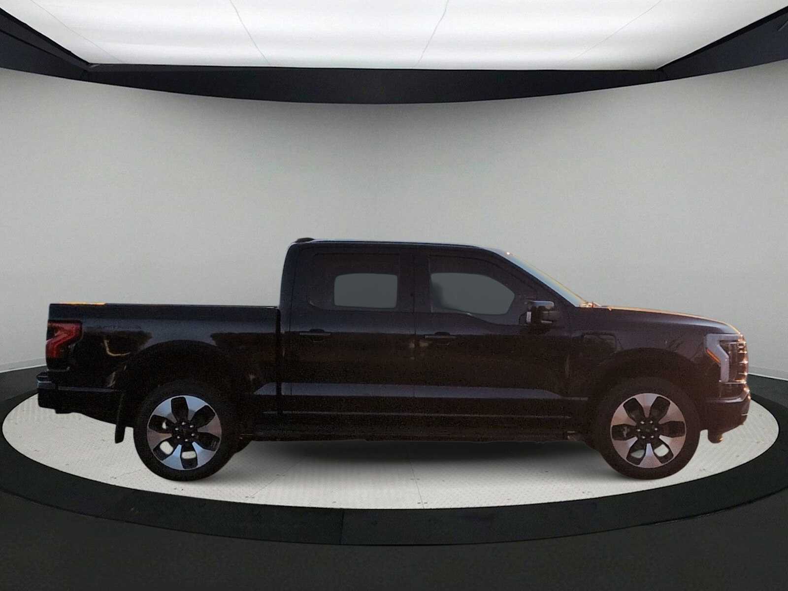 Thumbnail: 2023 Ford F-150 - 9