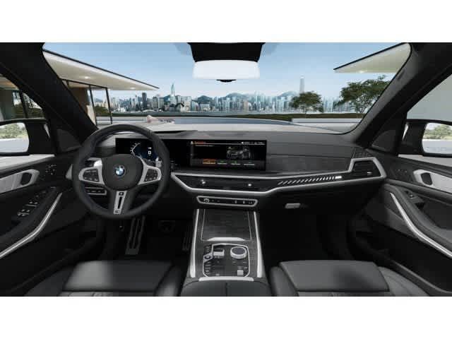 Thumbnail: 2026 BMW X7 - 10