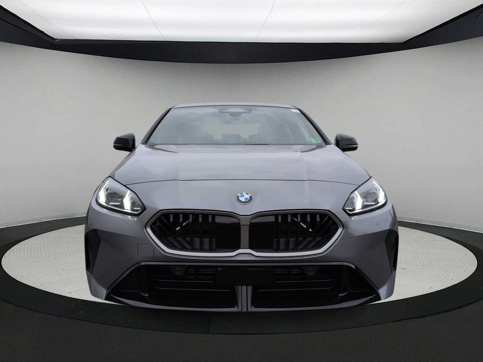 Thumbnail: 2026 BMW 2 Series - 3