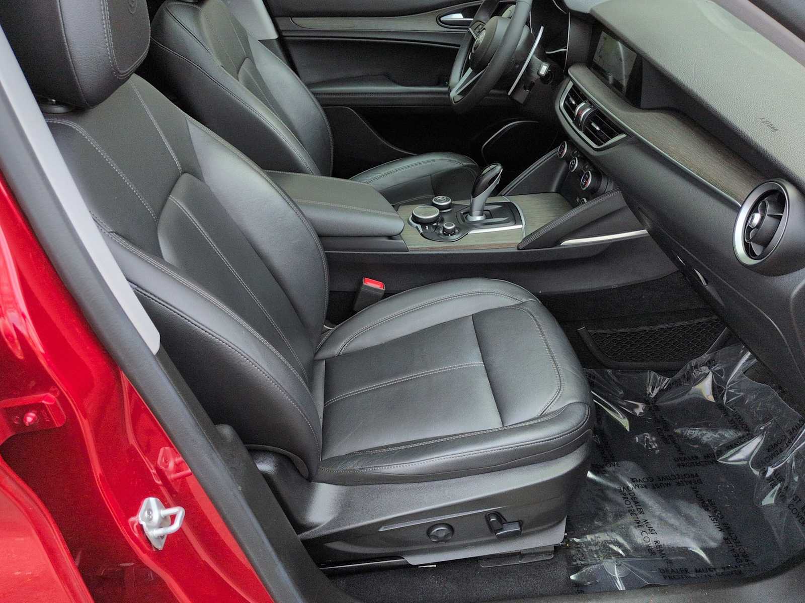 Thumbnail: 2019 Alfa Romeo Stelvio - 24