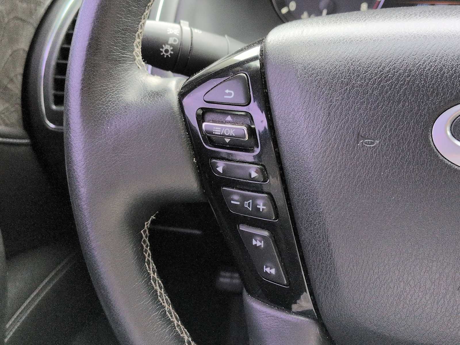 Thumbnail: 2022 INFINITI QX80 - 26