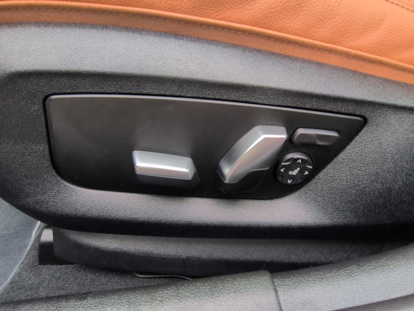 Thumbnail: 2023 BMW 5 Series - 17