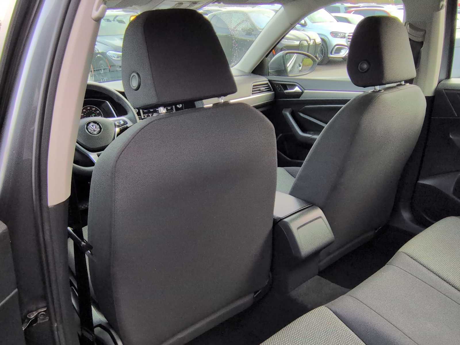 Thumbnail: 2019 Volkswagen Jetta - 18