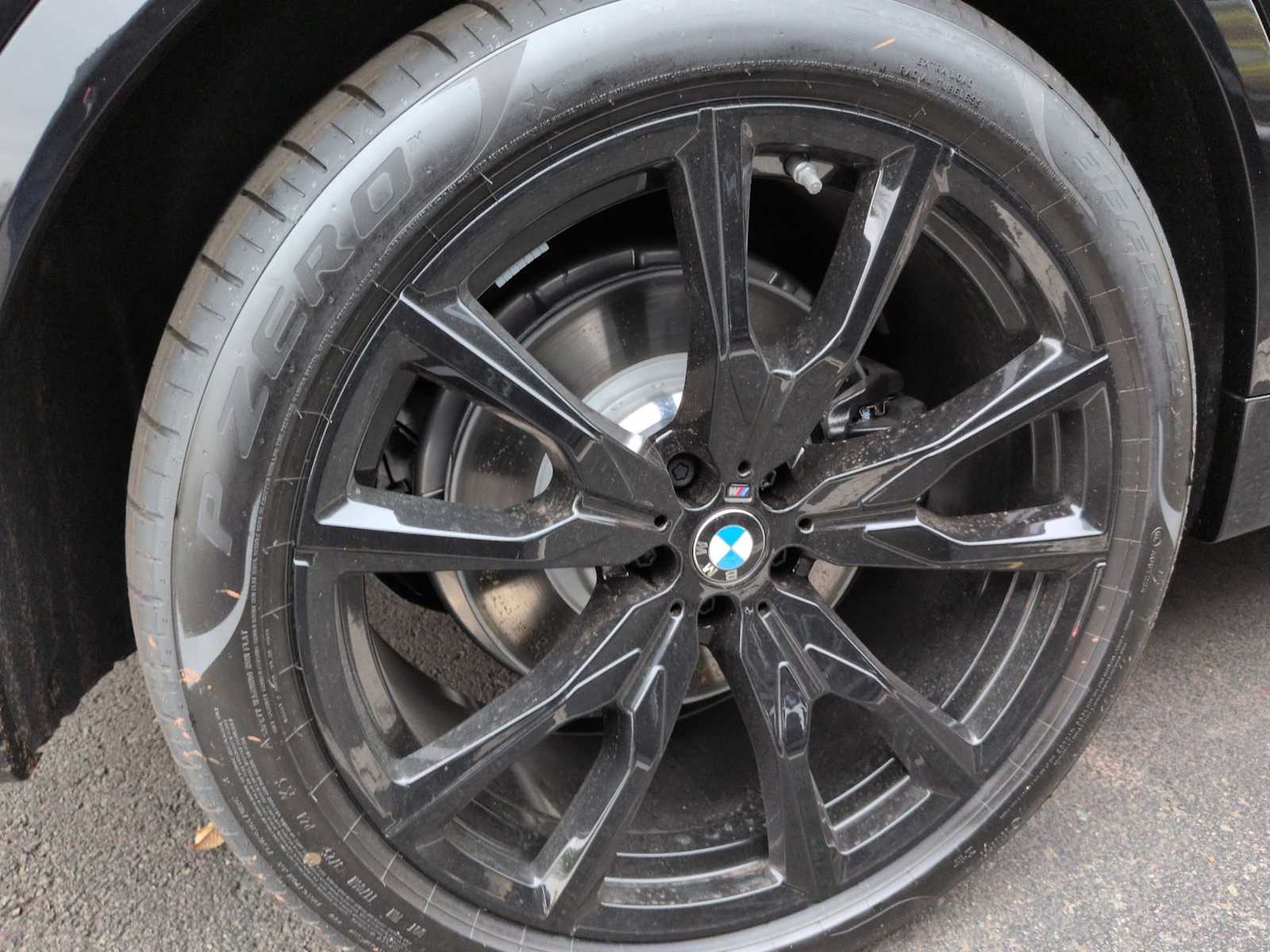 Thumbnail: 2026 BMW X7 - 14