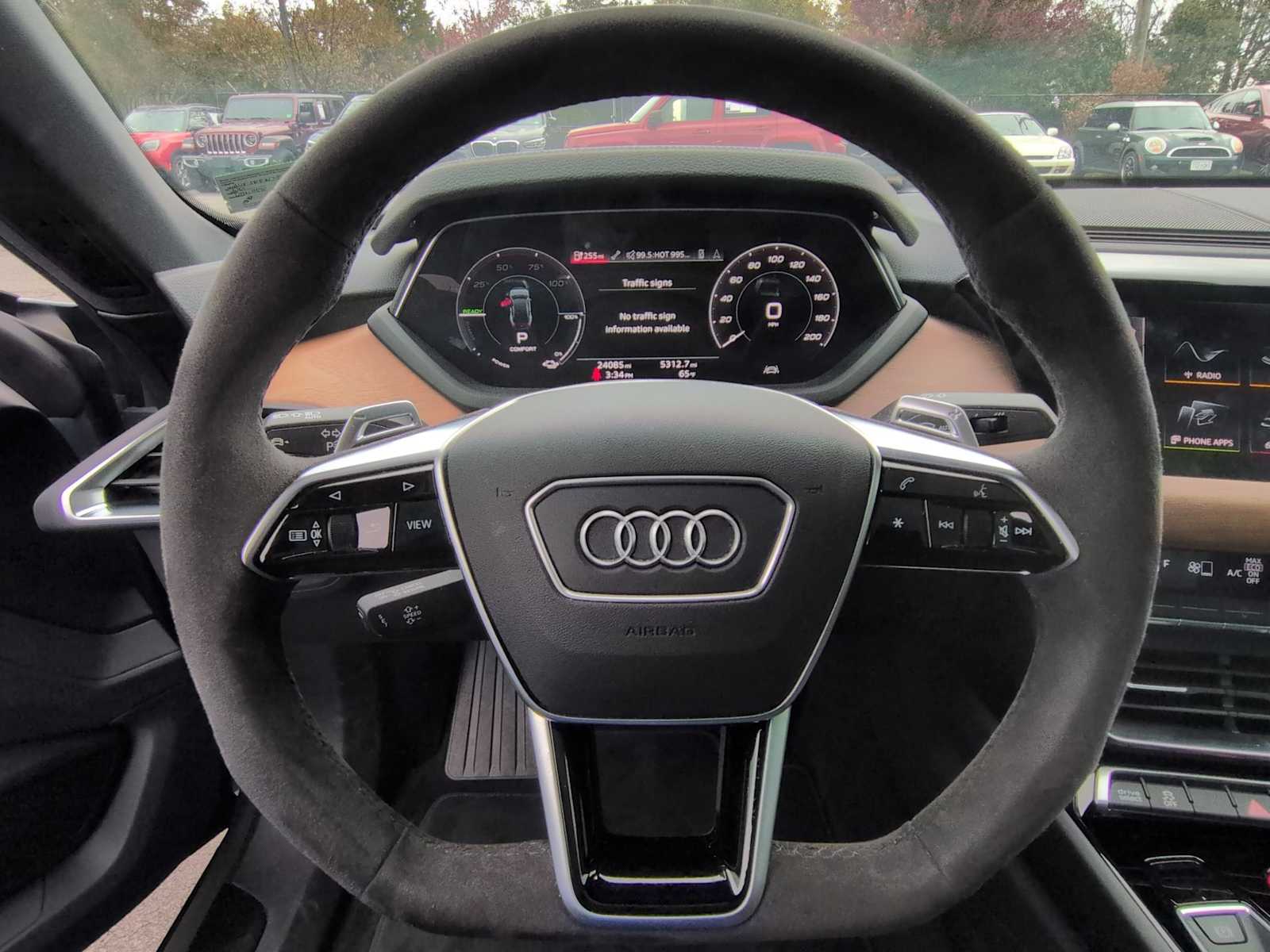 Thumbnail: 2023 Audi e-tron GT - 22