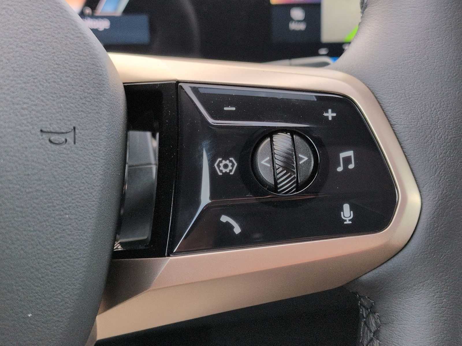 Thumbnail: 2026 BMW iX - 26