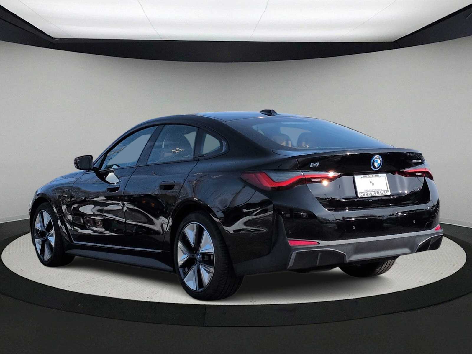 Thumbnail: 2023 BMW i4 - 6