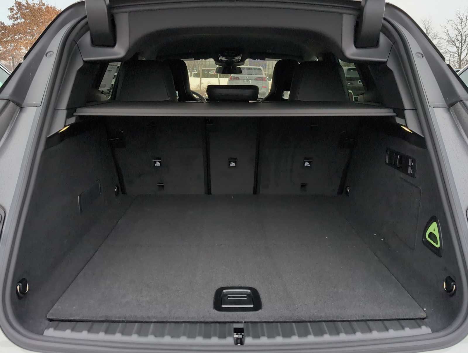 Thumbnail: 2026 BMW iX - 34