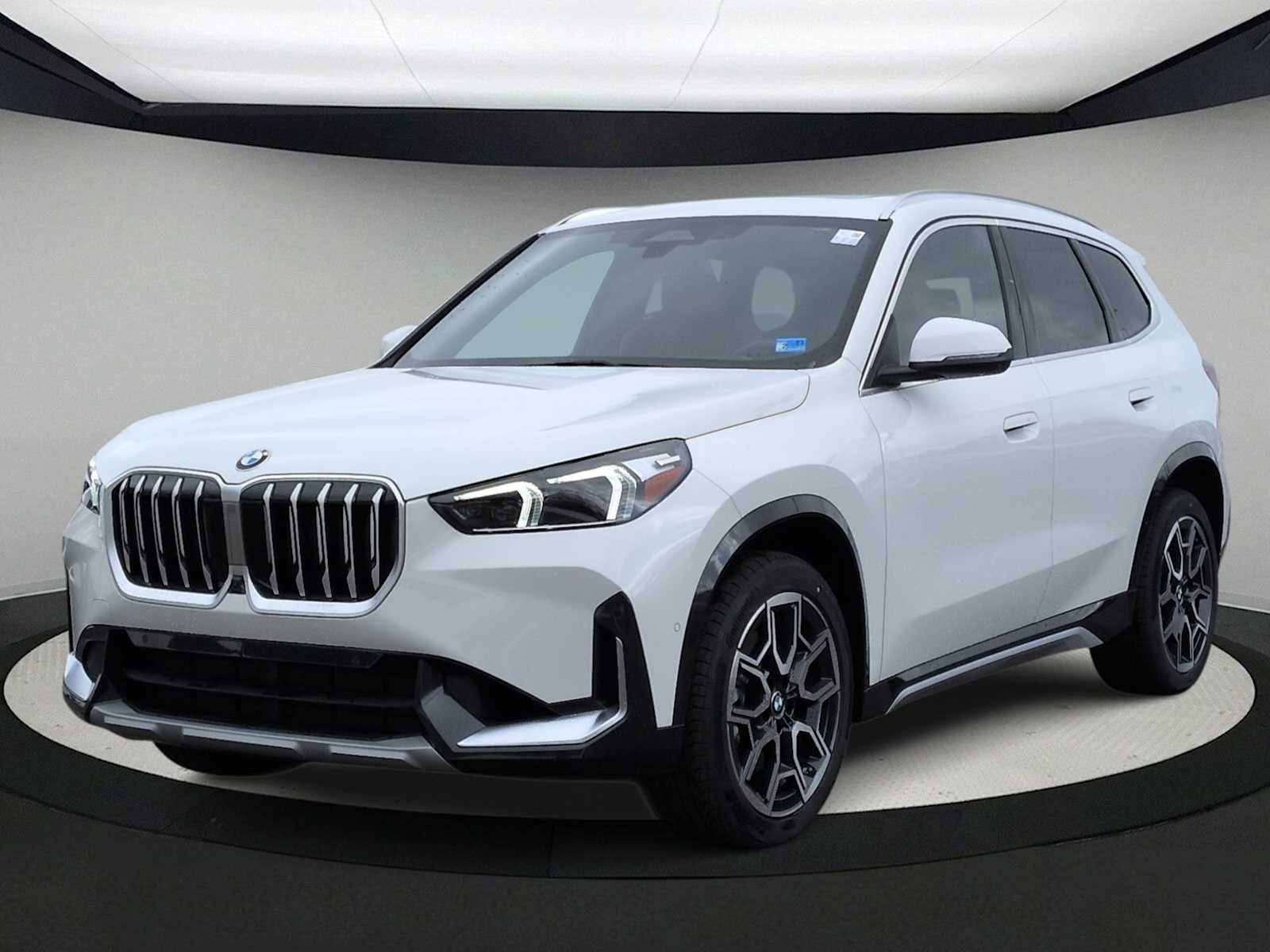 Thumbnail: 2026 BMW X1 - 4