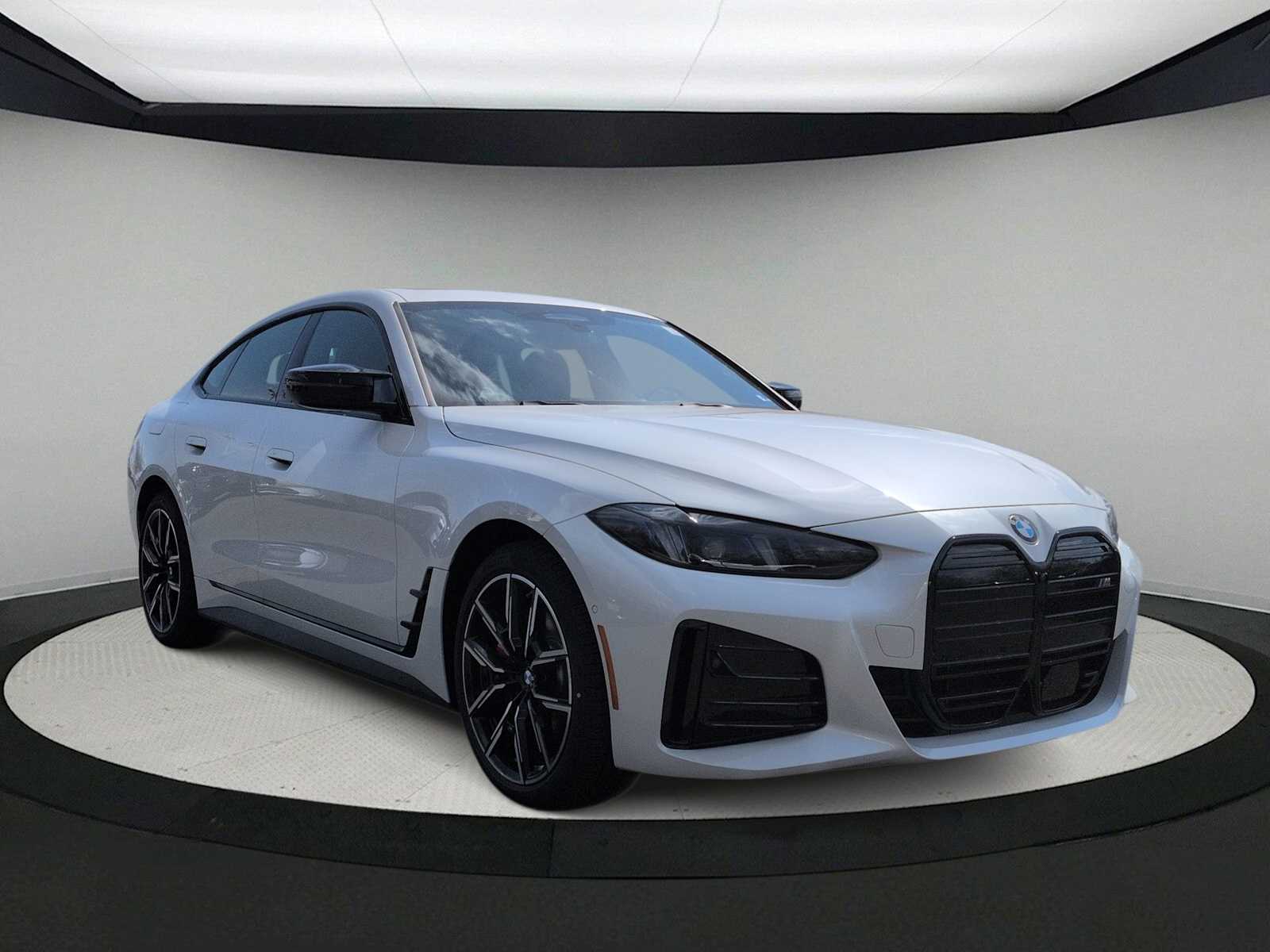 Thumbnail: 2026 BMW i4 - 2