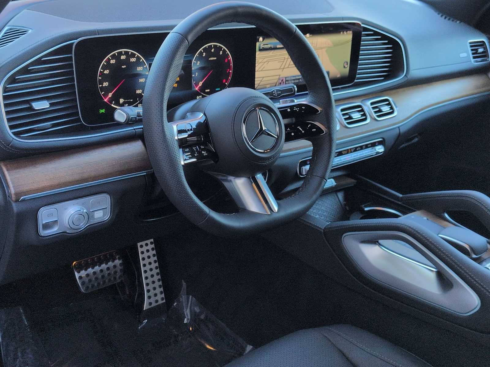 Thumbnail: 2025 Mercedes-Benz GLS - 10