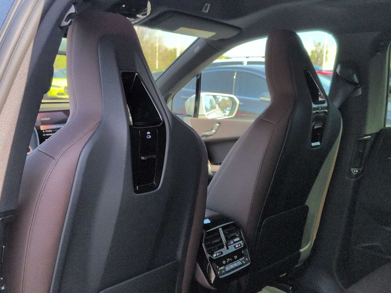 Thumbnail: 2026 BMW iX - 18