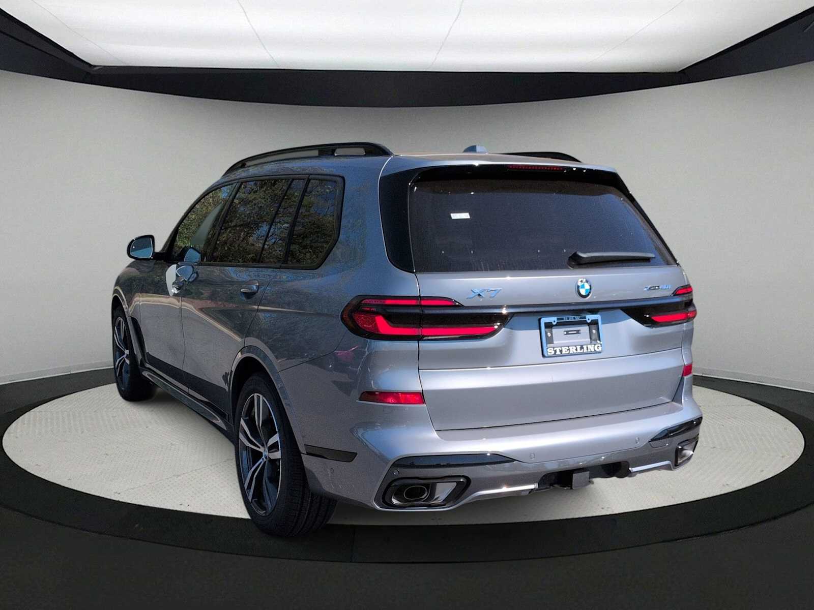 Thumbnail: 2026 BMW X7 - 6