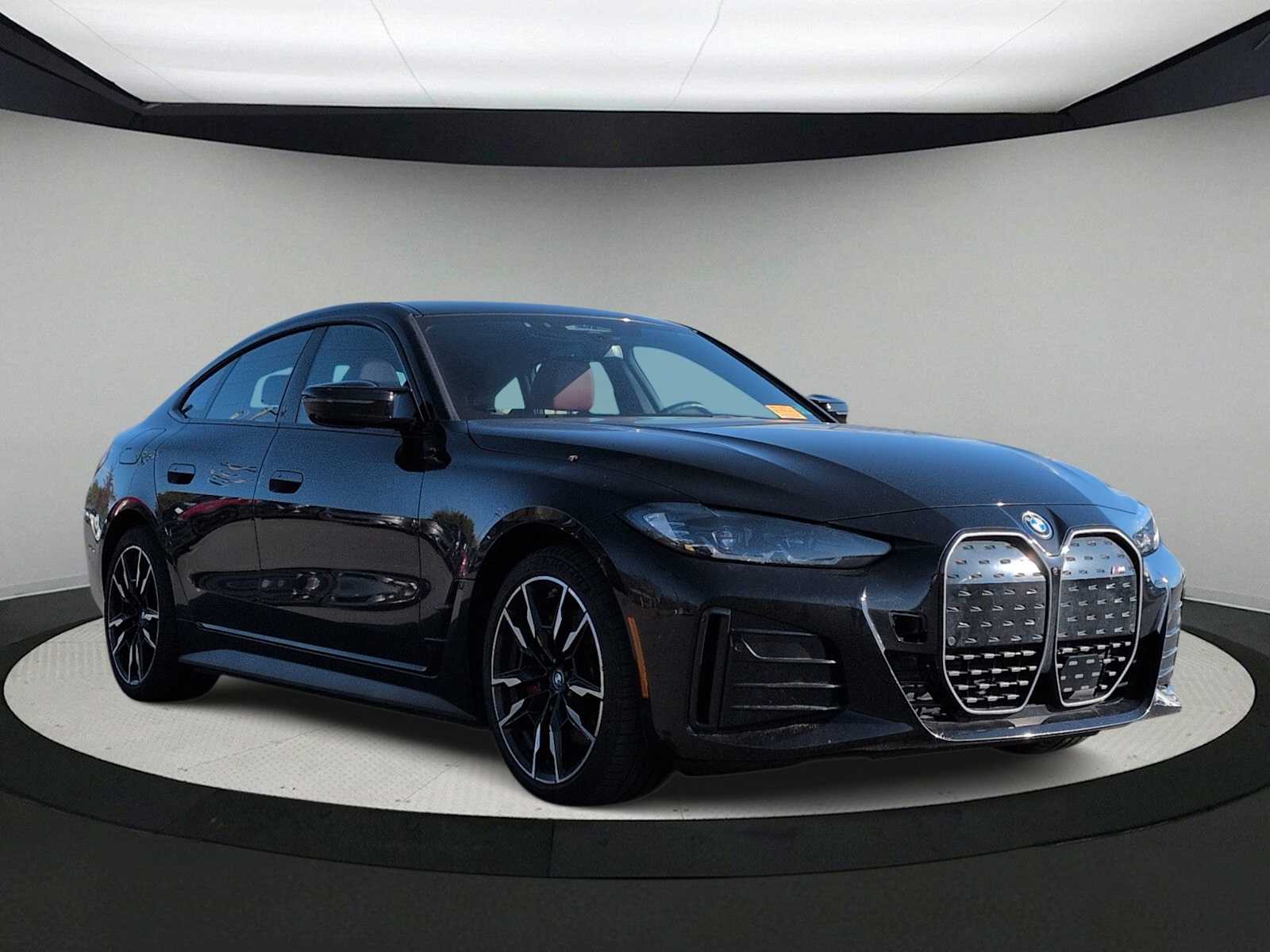 Thumbnail: 2023 BMW i4 - 2