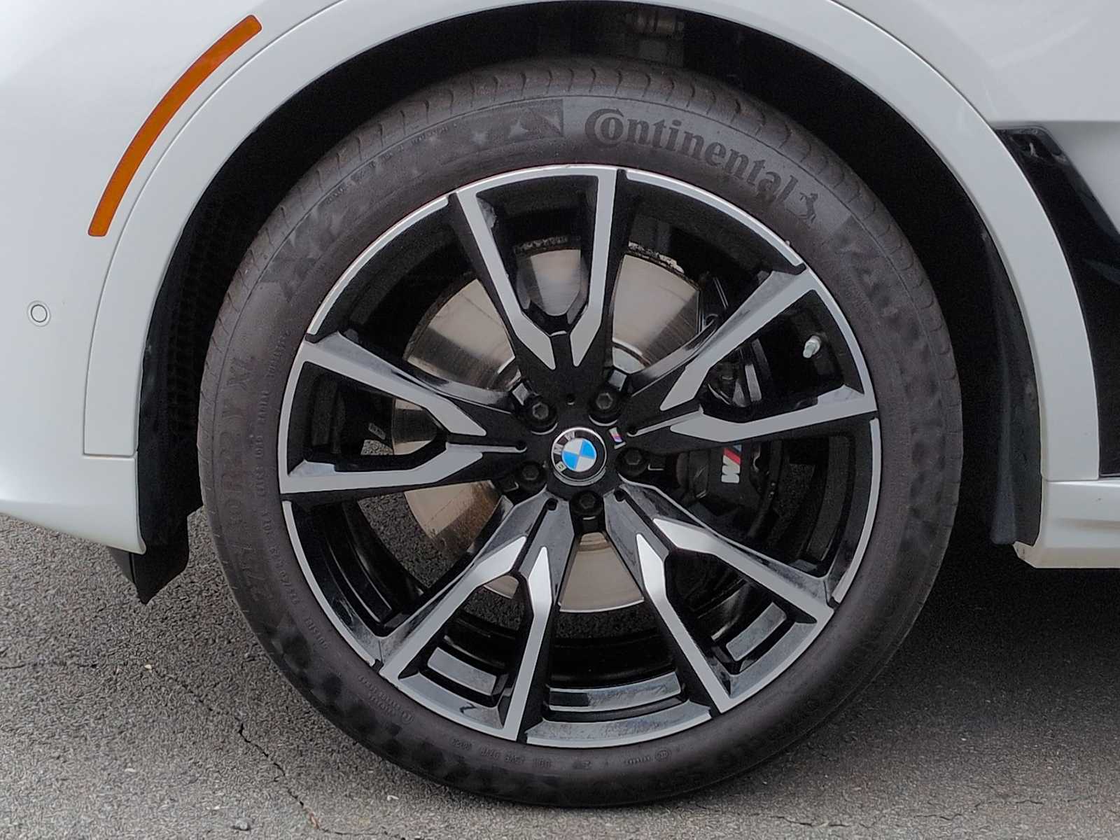 Thumbnail: 2022 BMW X7 - 14