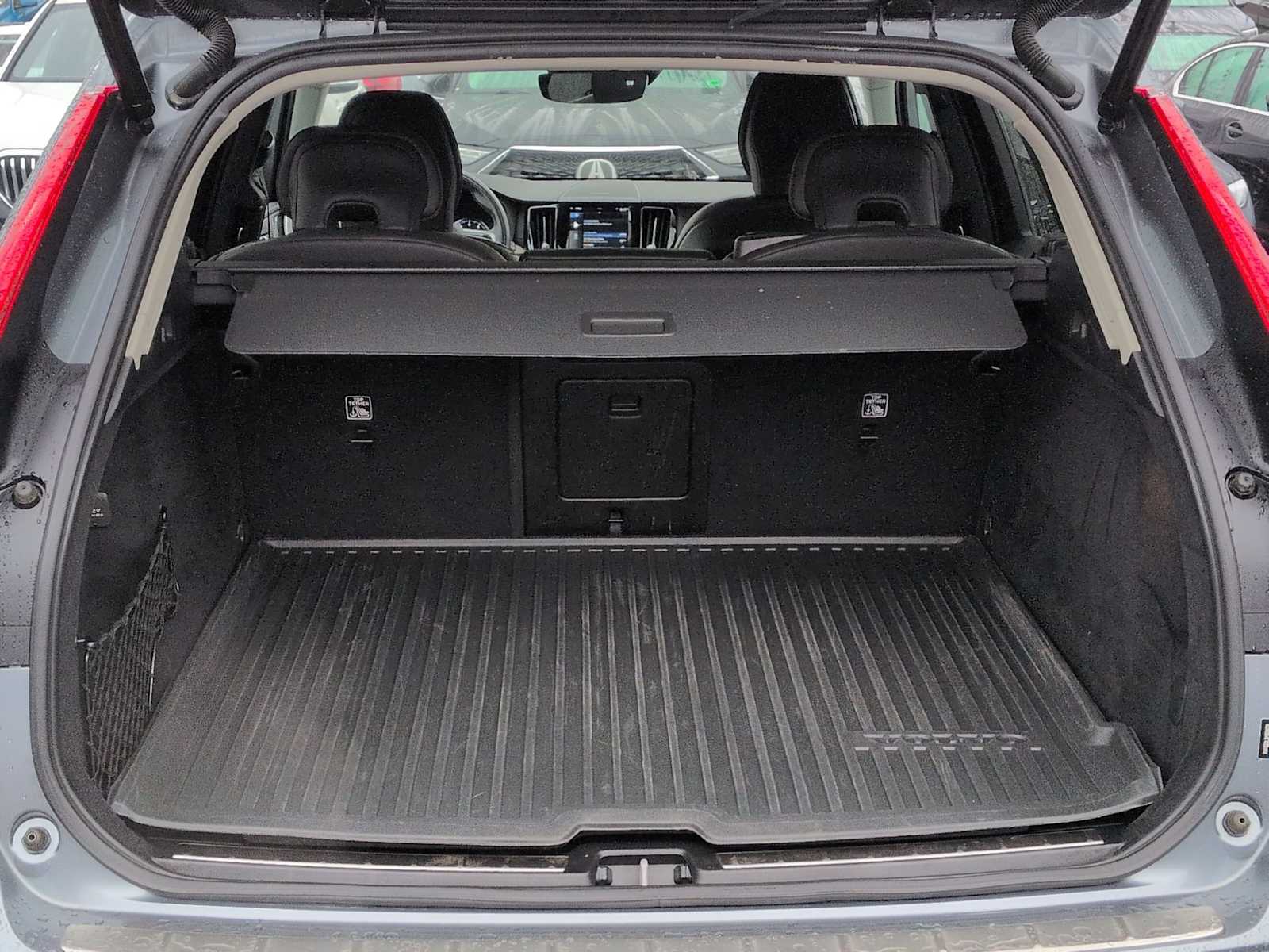 Thumbnail: 2021 Volvo XC60 - 36