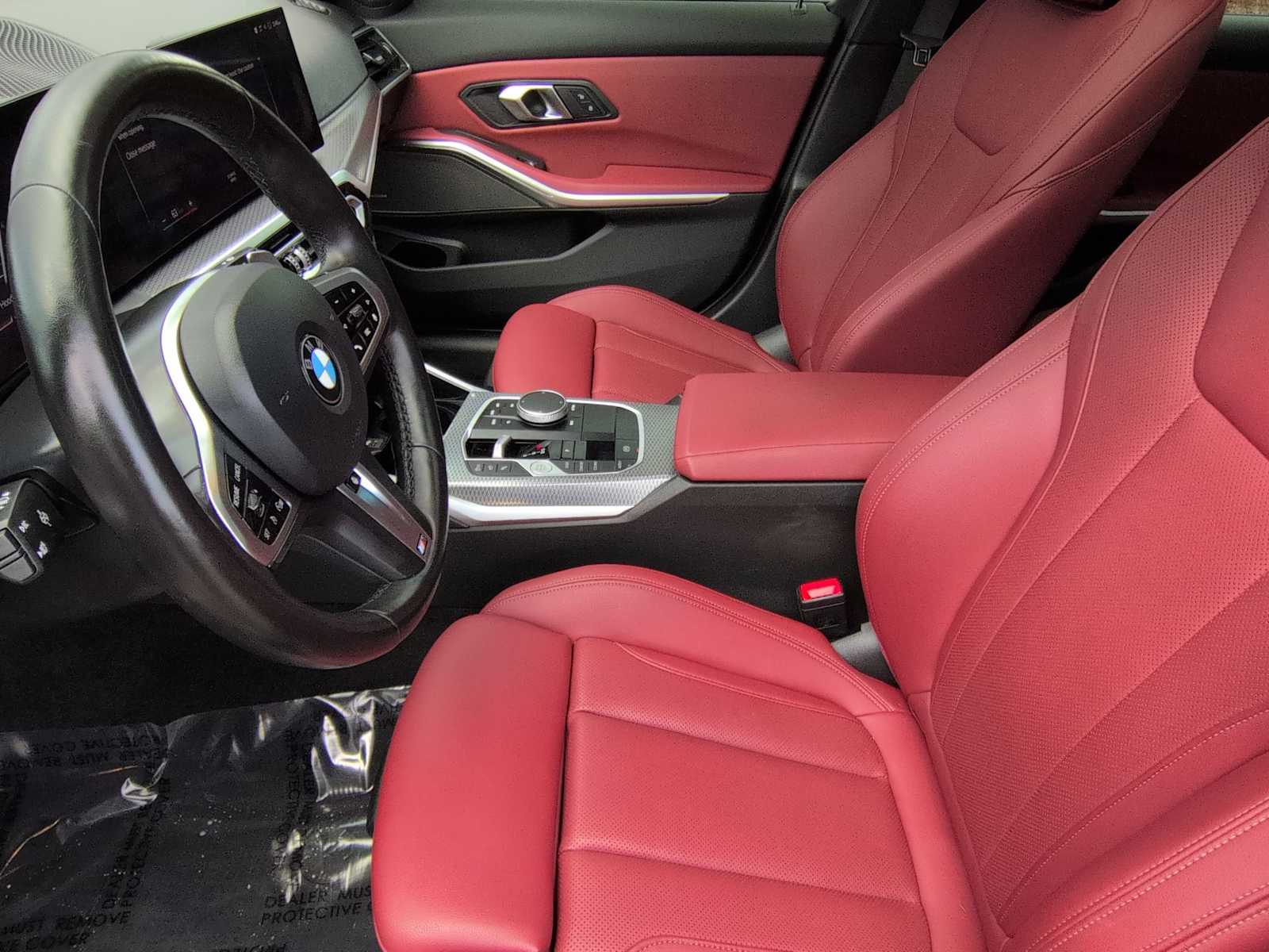 Thumbnail: 2024 BMW 3 Series - 10