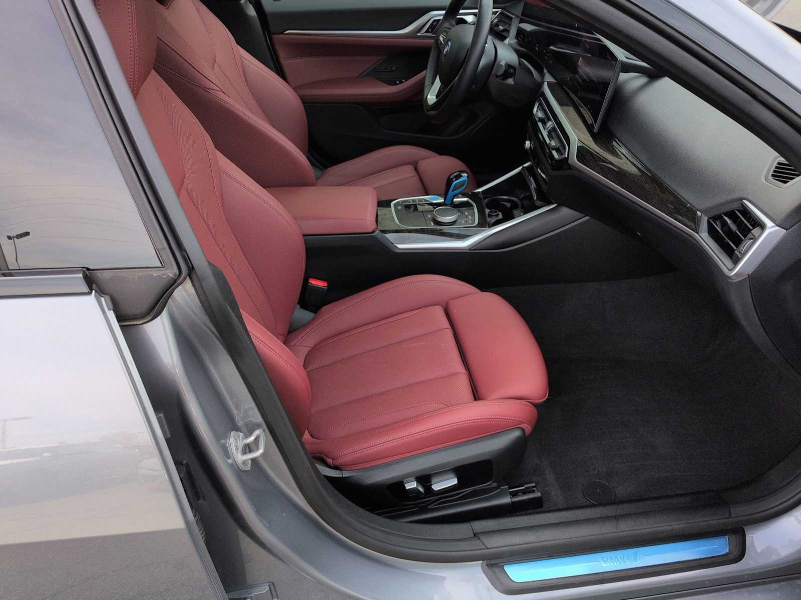 Thumbnail: 2023 BMW i4 - 24