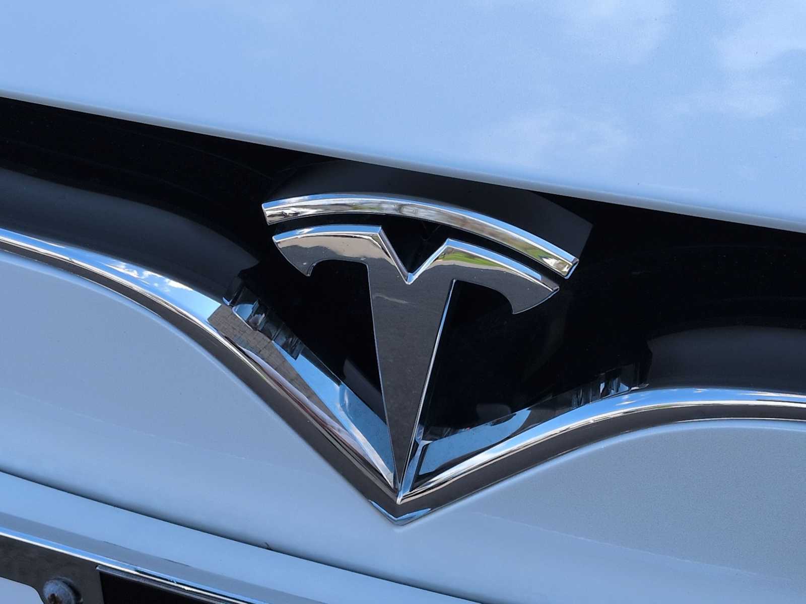 Thumbnail: 2020 Tesla Model S - 12