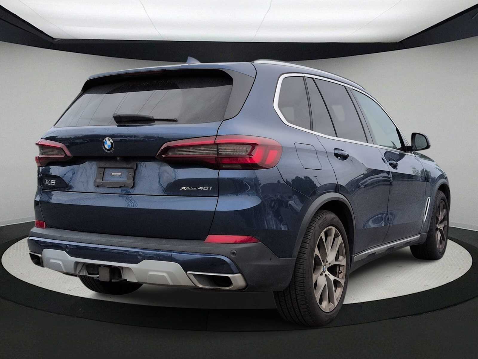 Thumbnail: 2021 BMW X5 - 8