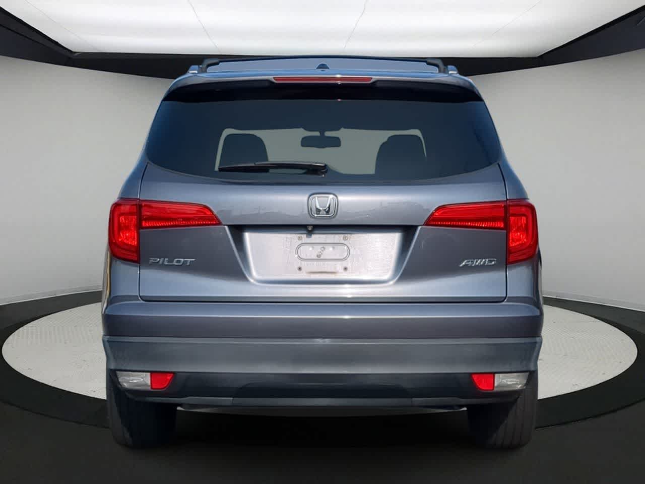 Thumbnail: 2016 Honda Pilot - 7