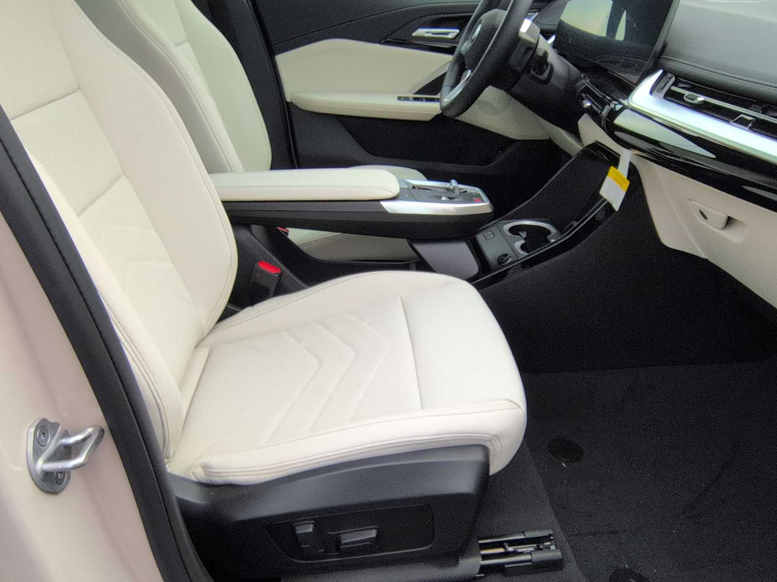 Thumbnail: 2026 BMW X1 - 24