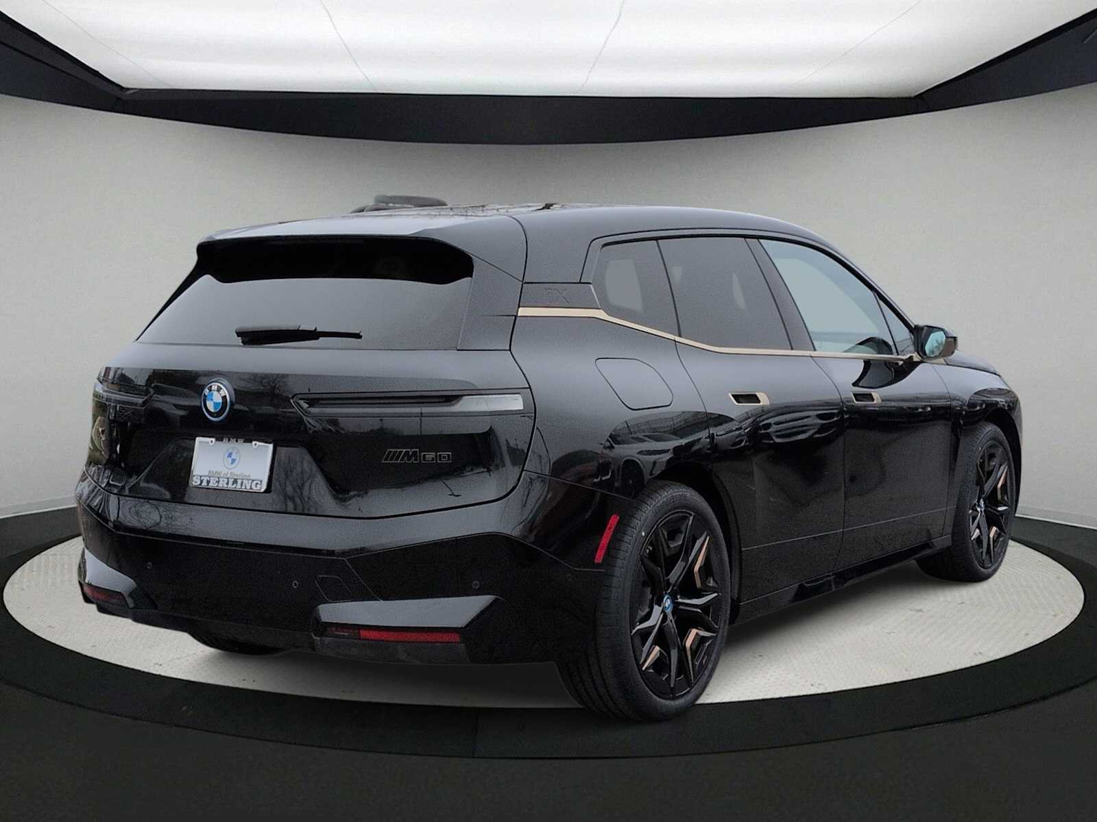 Thumbnail: 2023 BMW iX - 8