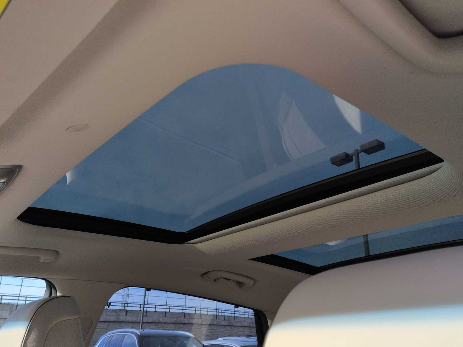 Thumbnail: 2023 Genesis GV80 - 19