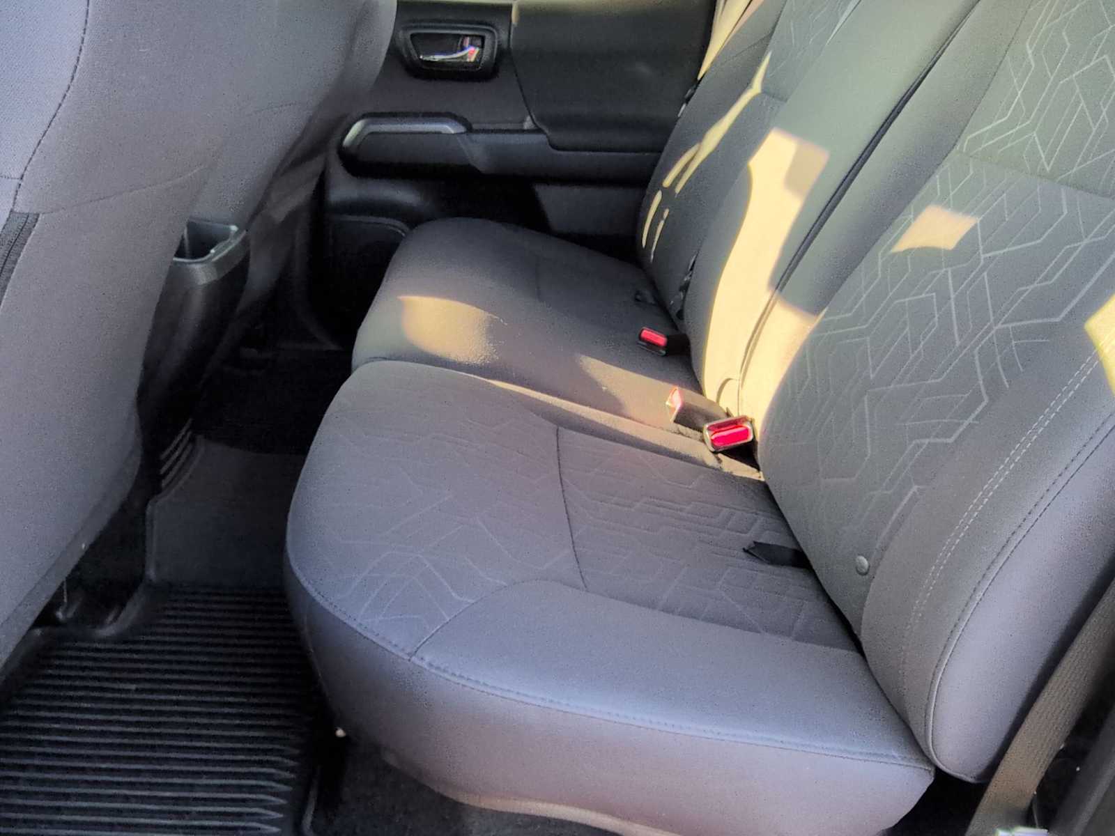 Thumbnail: 2019 Toyota Tacoma - 19