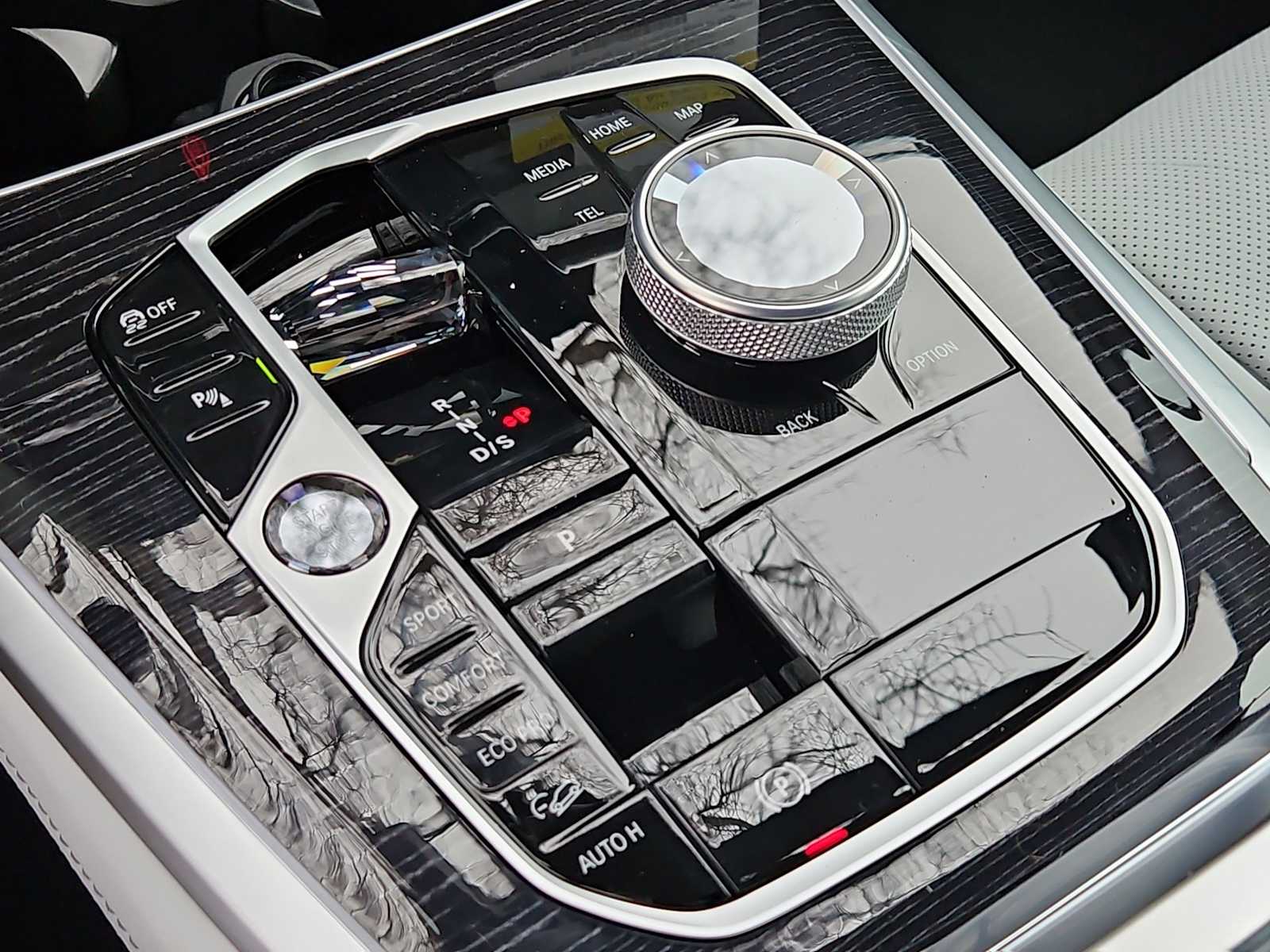 Thumbnail: 2026 BMW X5 - 30