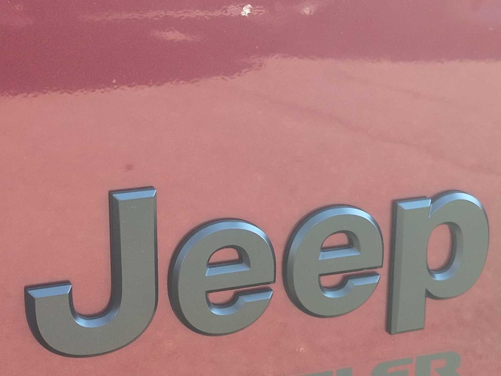 Thumbnail: 2021 Jeep Wrangler - 12