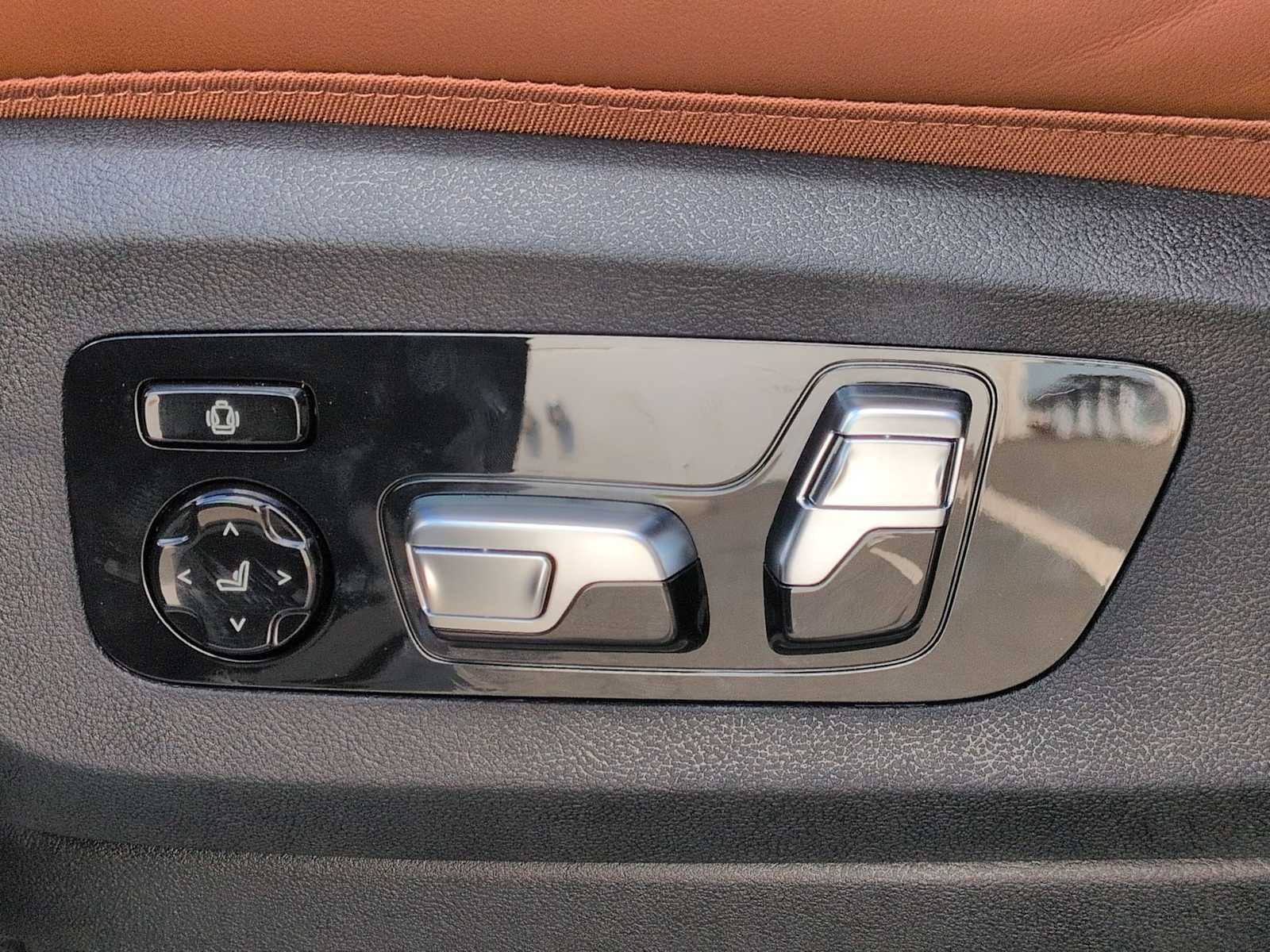 Thumbnail: 2026 BMW X5 - 18