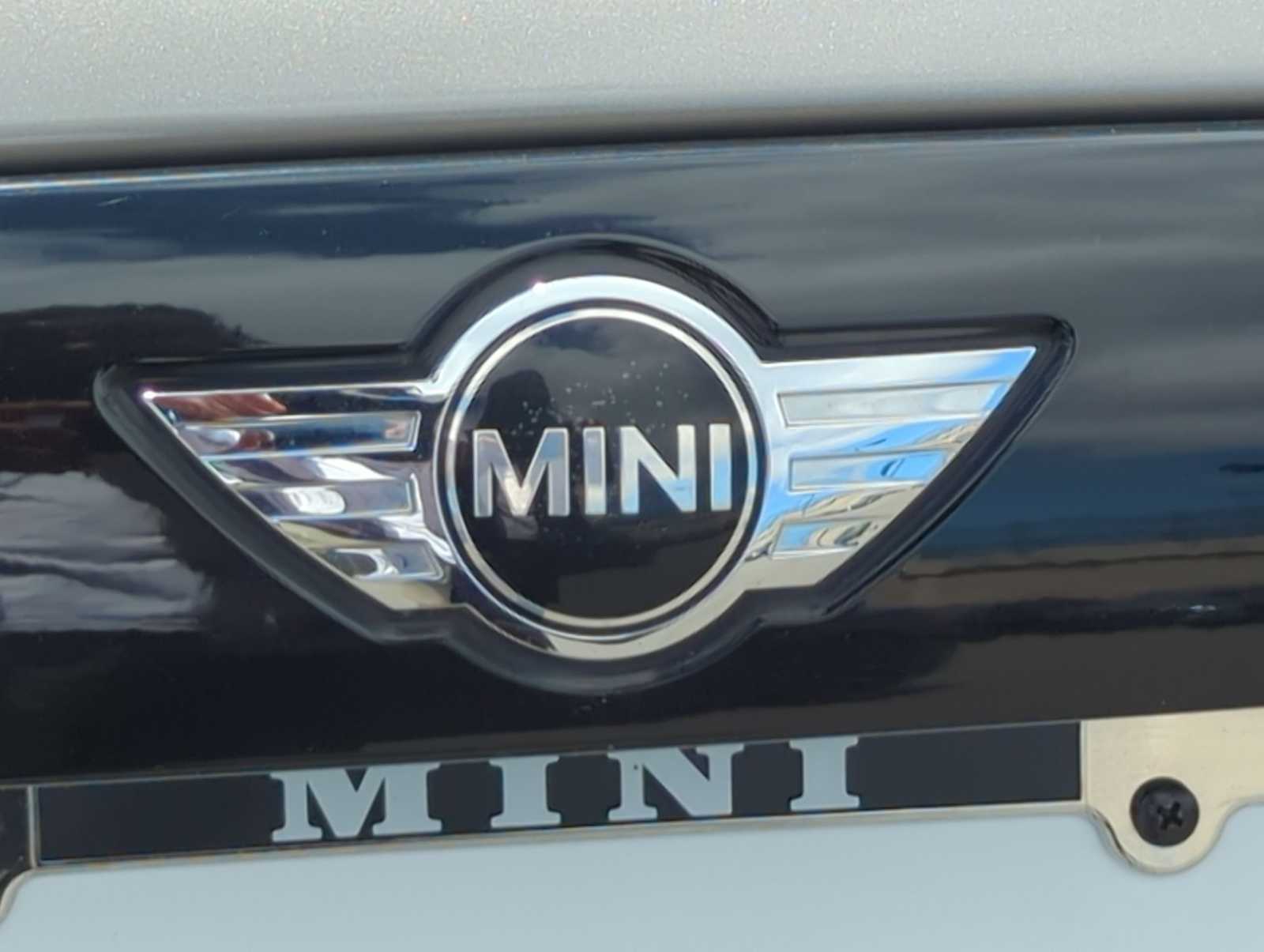 Thumbnail: 2016 MINI Cooper Convertible - 12