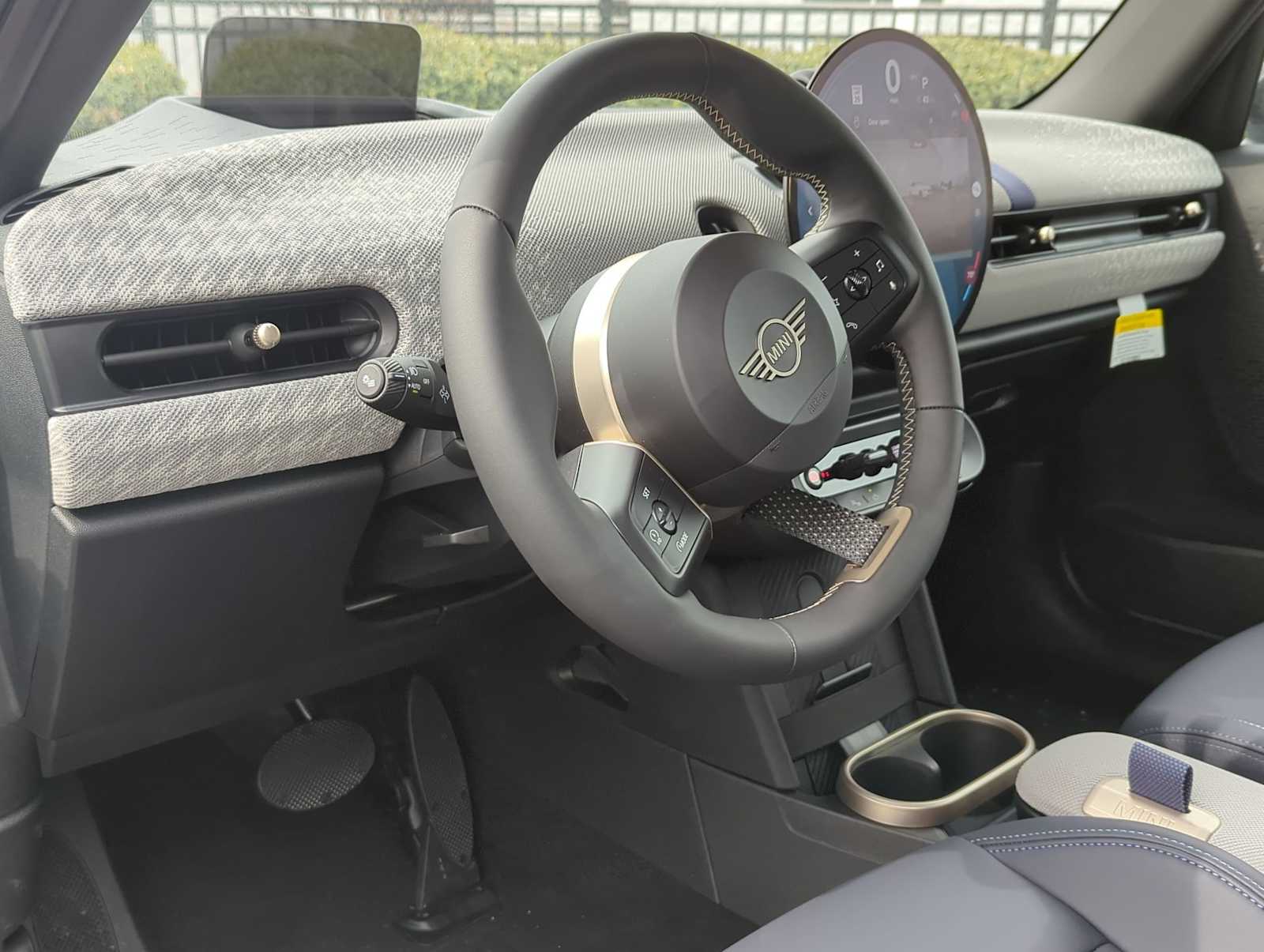 Thumbnail: 2025 MINI Cooper Hardtop - 15