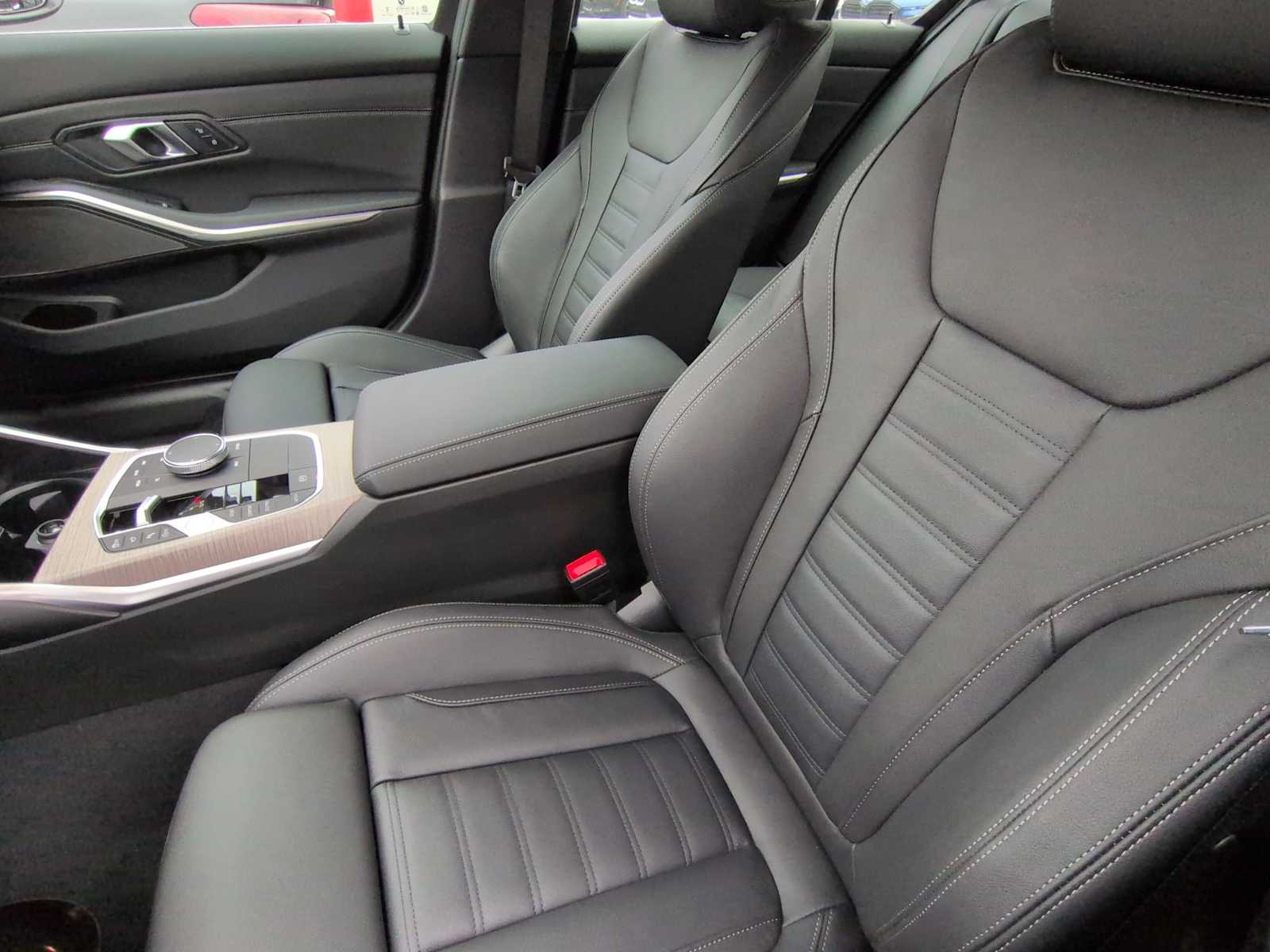 Thumbnail: 2026 BMW 3 Series - 17