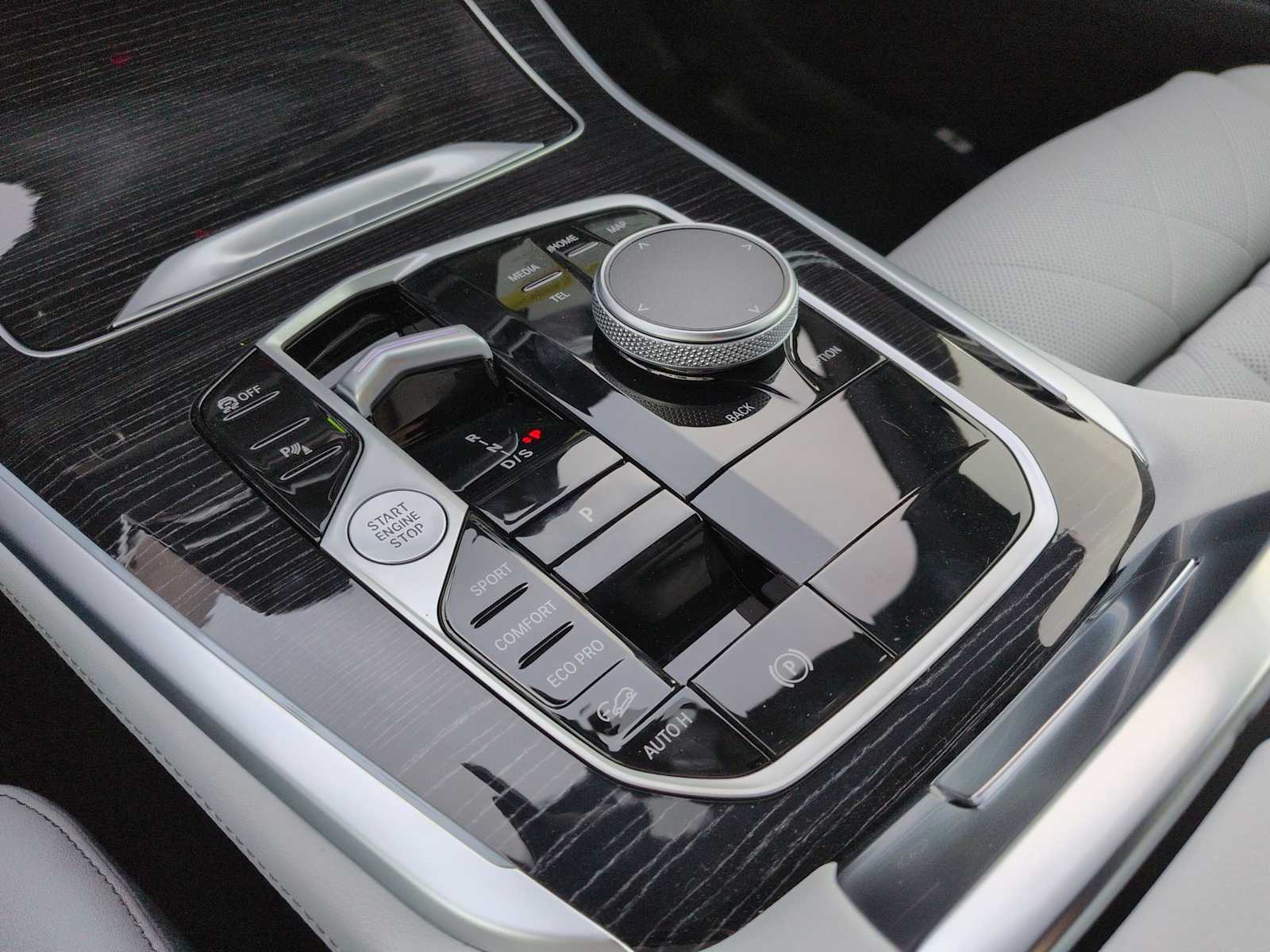 Thumbnail: 2026 BMW X5 - 35