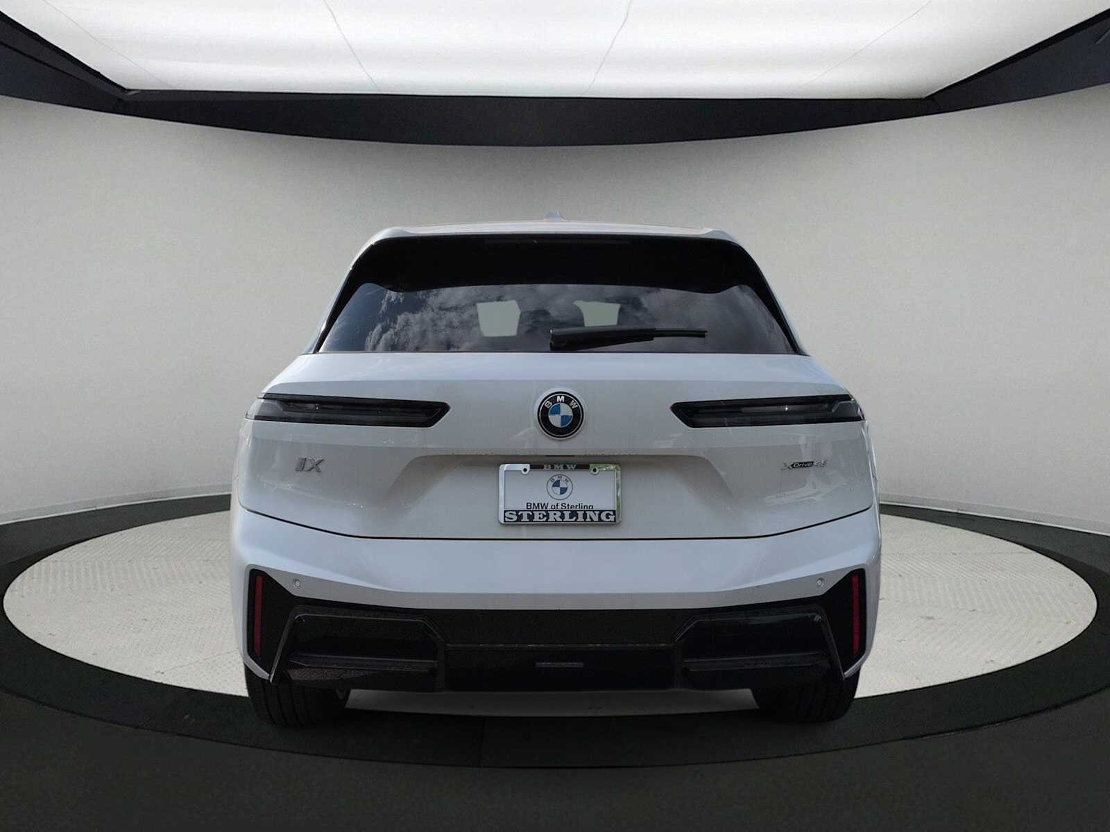 Thumbnail: 2026 BMW iX - 7