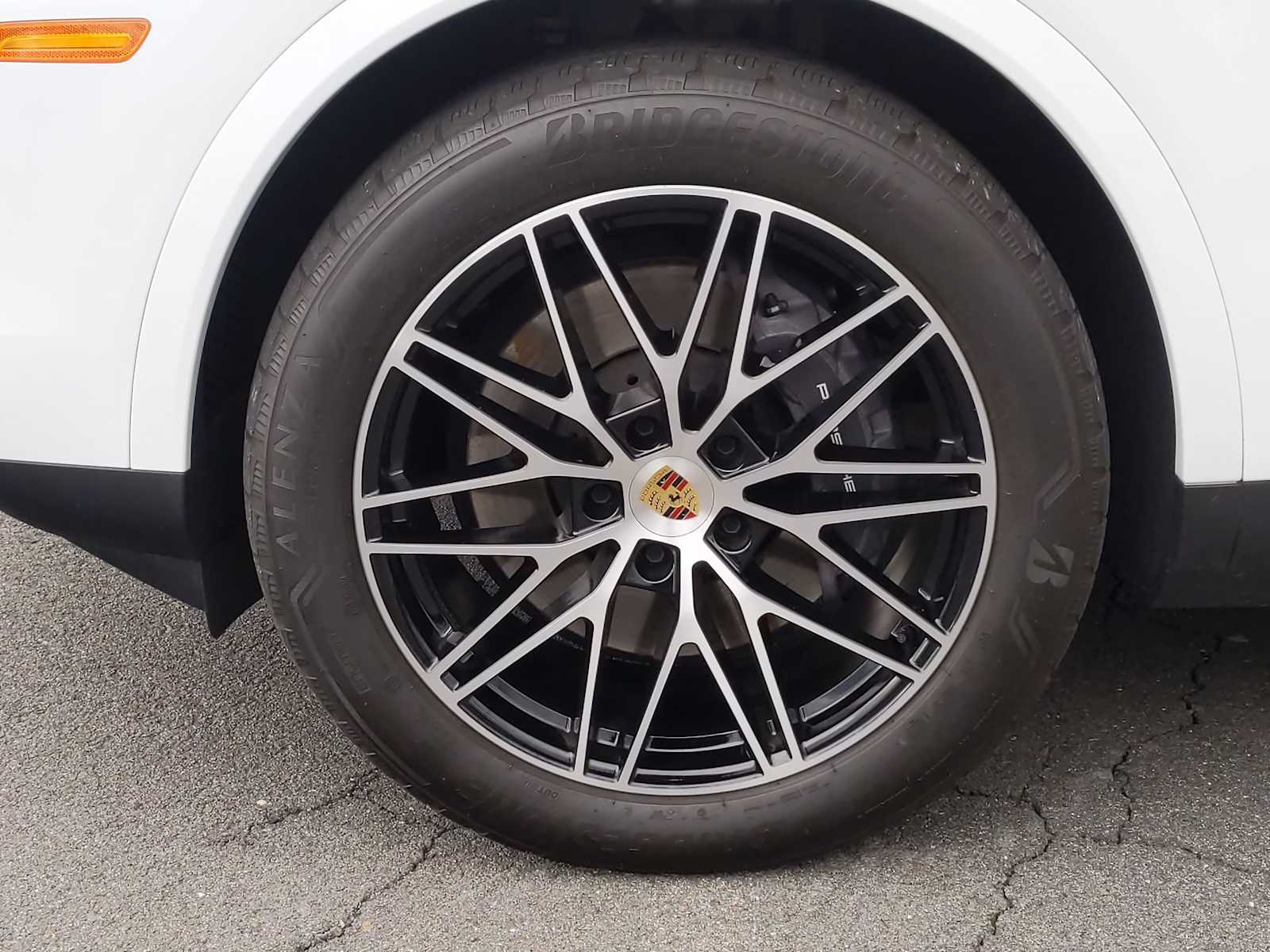 2024 Porsche Cayenne Base 5