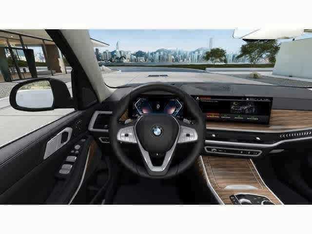 Thumbnail: 2026 BMW X7 - 12