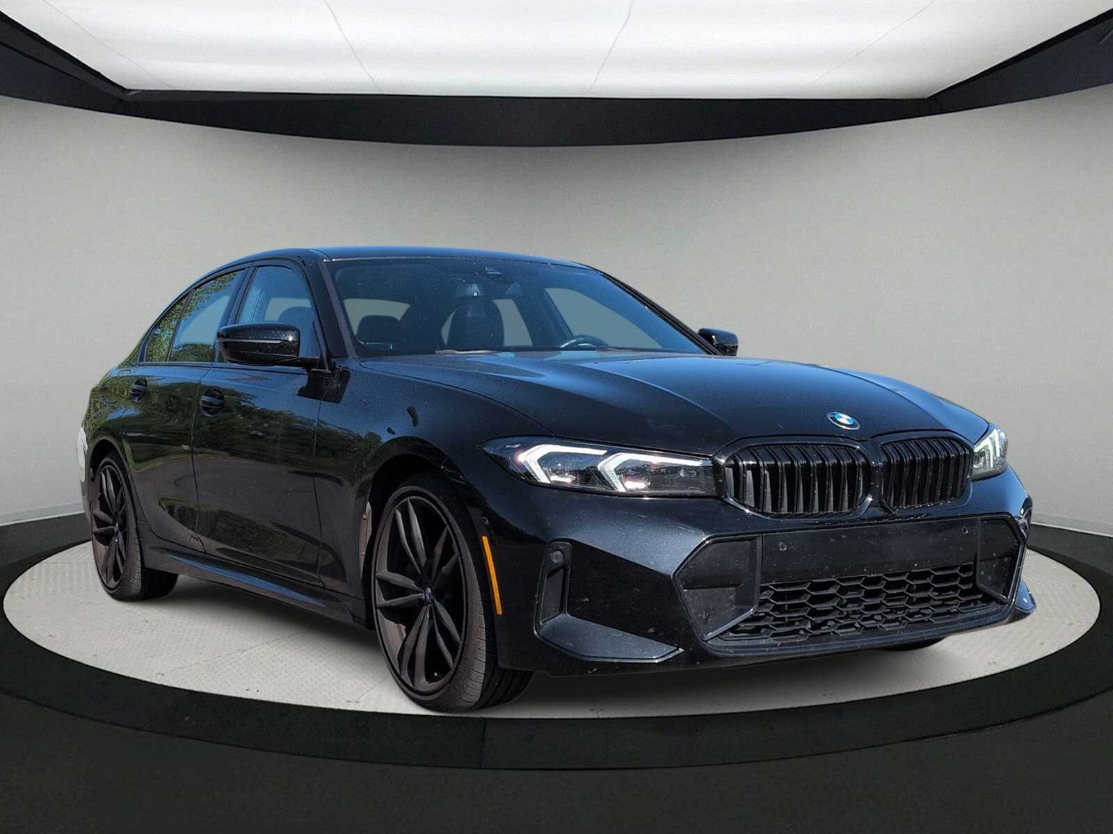 Thumbnail: 2023 BMW 3 Series - 2