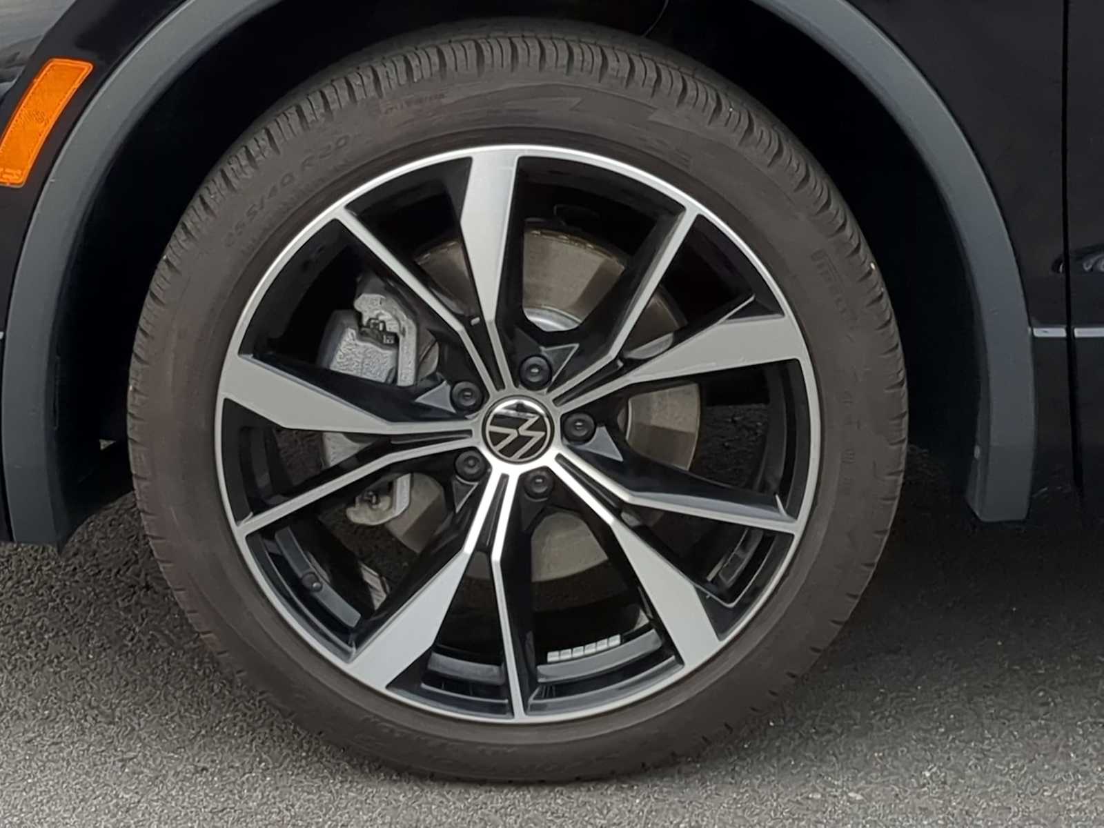 Thumbnail: 2024 Volkswagen Tiguan - 14