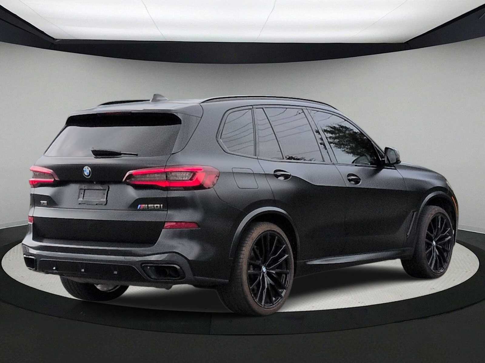 Thumbnail: 2021 BMW X5 - 8