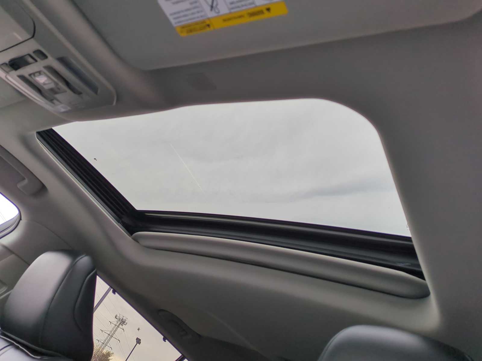 Thumbnail: 2022 Toyota Highlander - 20