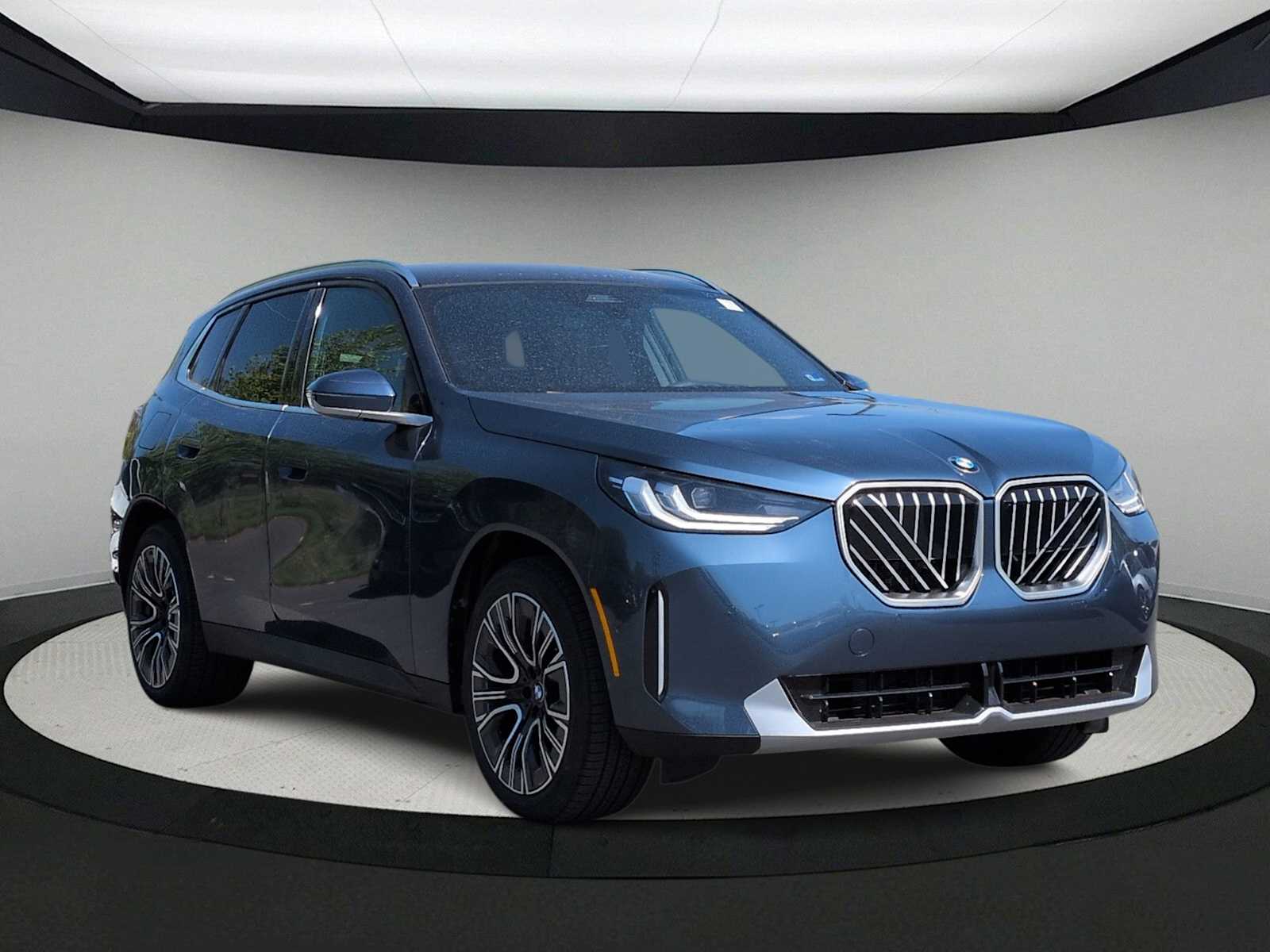 Thumbnail: 2026 BMW X3 - 2