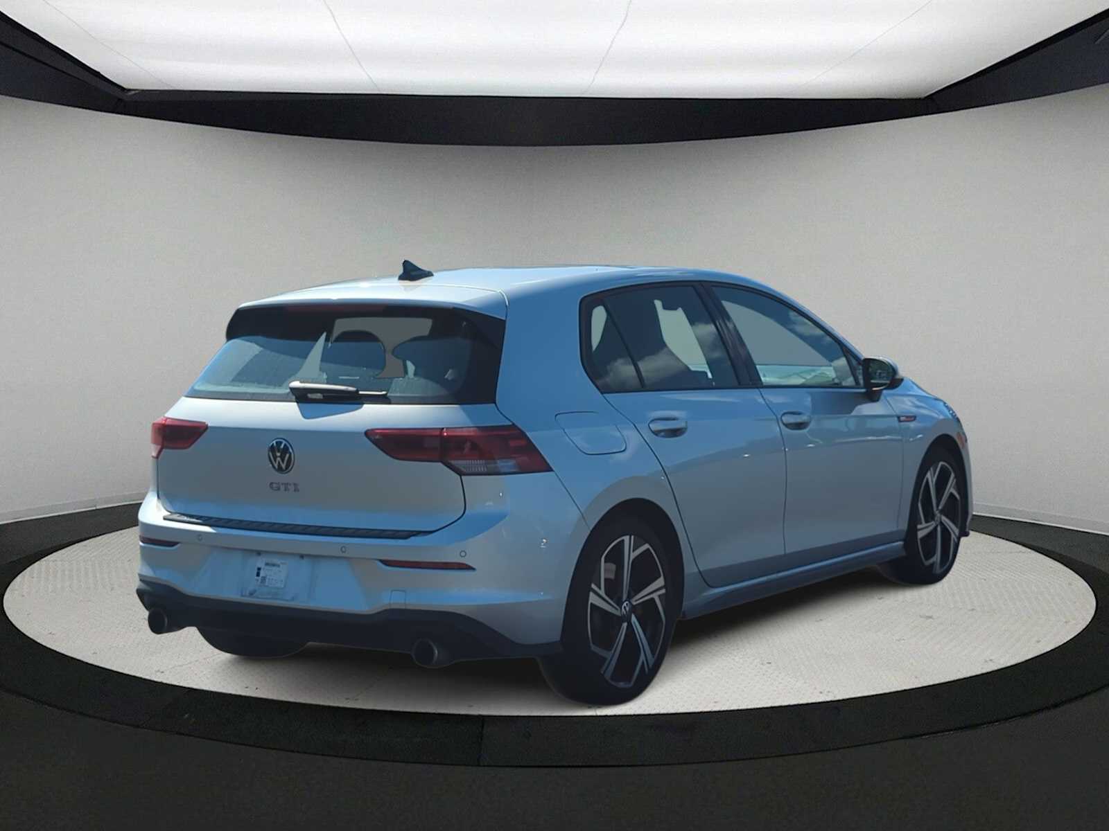 Thumbnail: 2024 Volkswagen Golf - 8