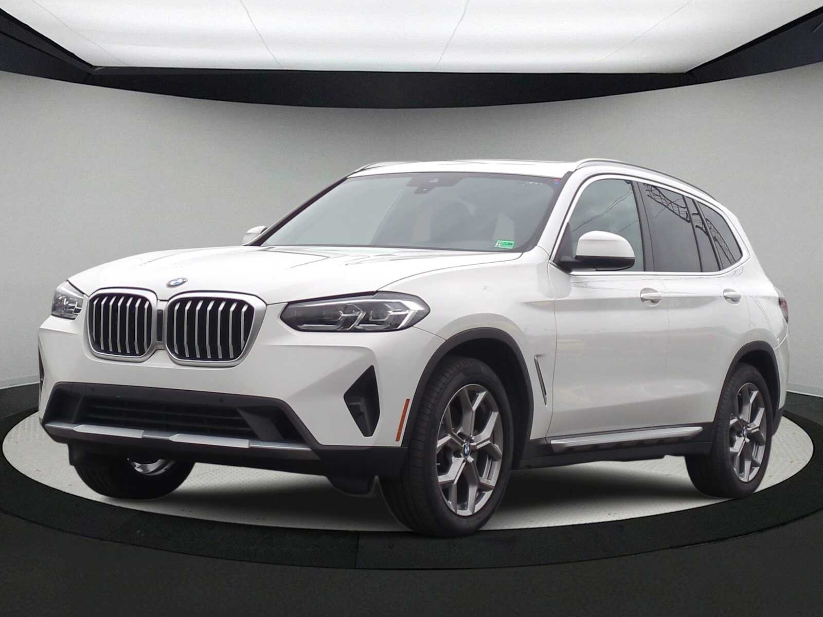 Thumbnail: 2023 BMW X3 - 4